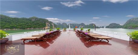 Chương trình 2 ngày 1 đêm trên Du Thuyền Crown Legend